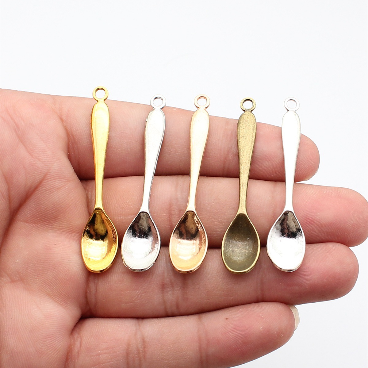 WYSIWYG 10pcs 54x11mm 5 Colors - Vintage Collectible Spoons review and price
